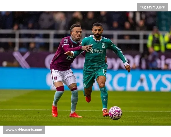 英超联盟携手学校推广足球课程，鼓励青少年参与体育运动