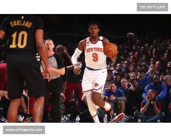 骑士尼克斯东部强强对话，米切尔布伦森上演得分王对决