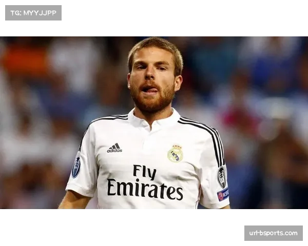 皇家社会主场为即将退役的传奇球员伊利亚拉门迪举办简短仪式